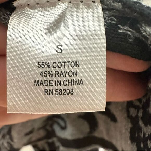 Valerie Stevens small gray sweater - Picture 4 of 5